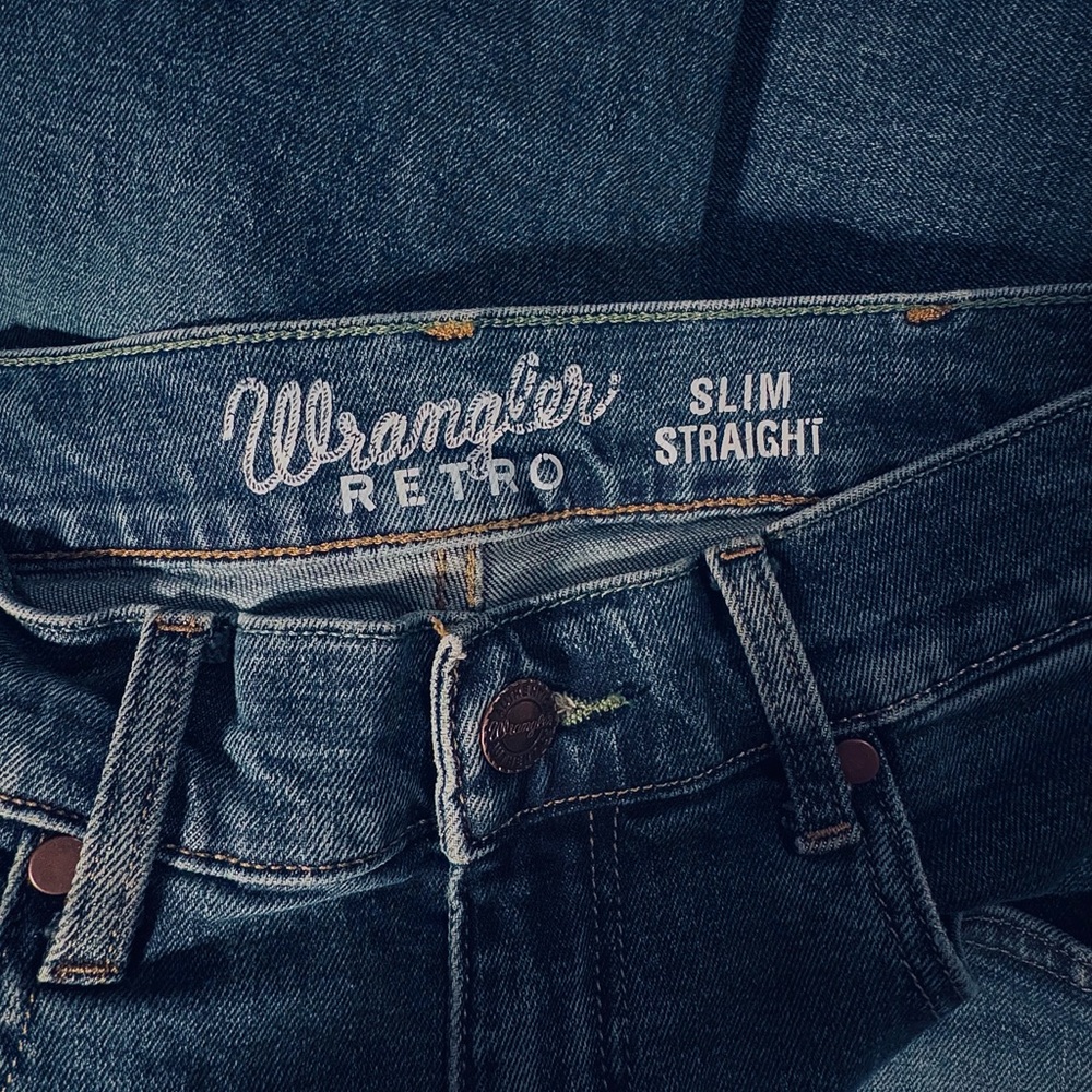 Men’s Retro Slim Straight Wranglers (32/24) - Picture 4 of 6
